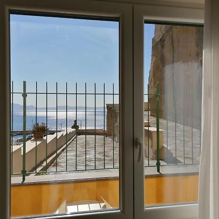 Napoli D'Amare B&B المظهر الخارجي الصورة